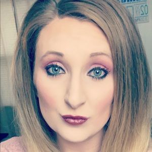 Meet your Posher, Nichol